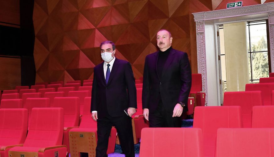 İlham Əliyev Gəncə Dövlət Dram Teatrının yeni binasının açılışında iştirak edib